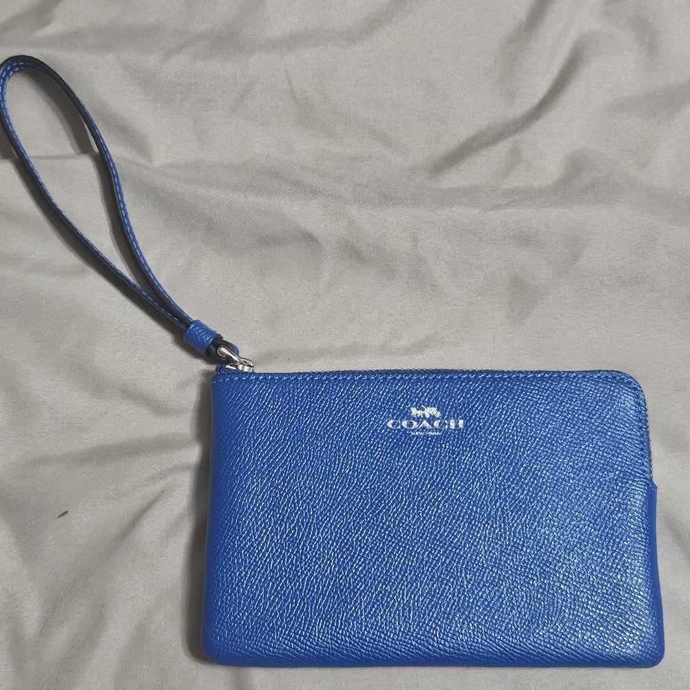 NWT Coach Blue Wristlet